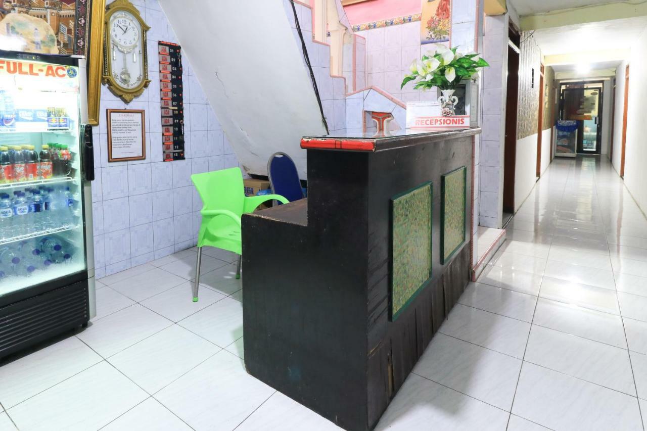 Waru Dharmawati Homestay Syariah At Terminal Purabaya מראה חיצוני תמונה